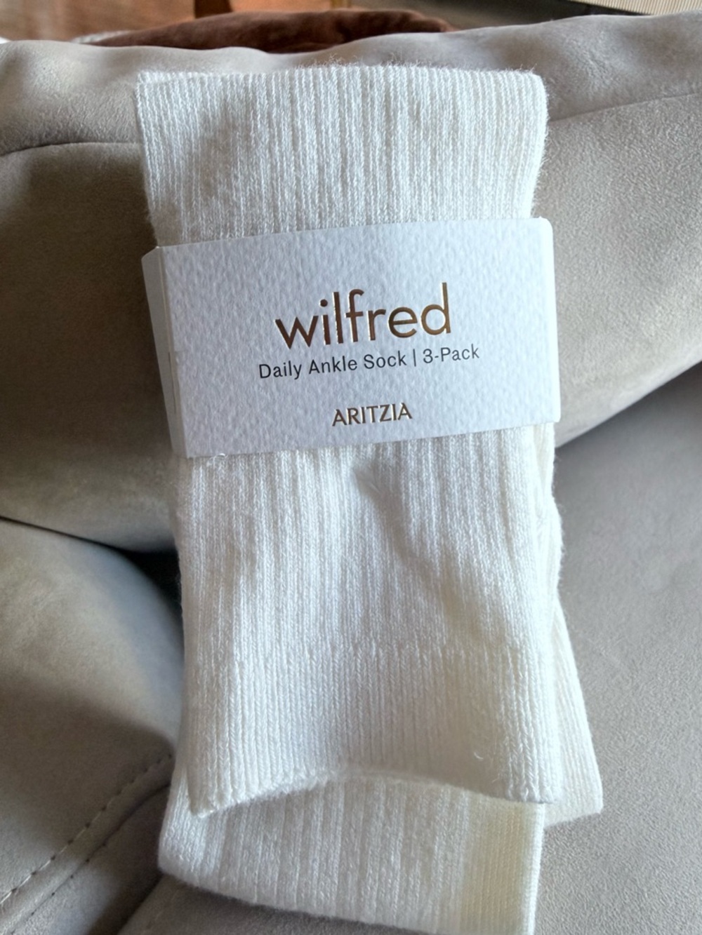 Wilfred by Aritzia womens White Daily Ankle Socks - 3 Pack